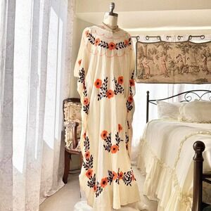 70s‎ kaftan vintage mexican cream floral embroidered